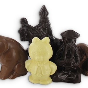 kleine sinterklaasfiguurtjes in chocolade